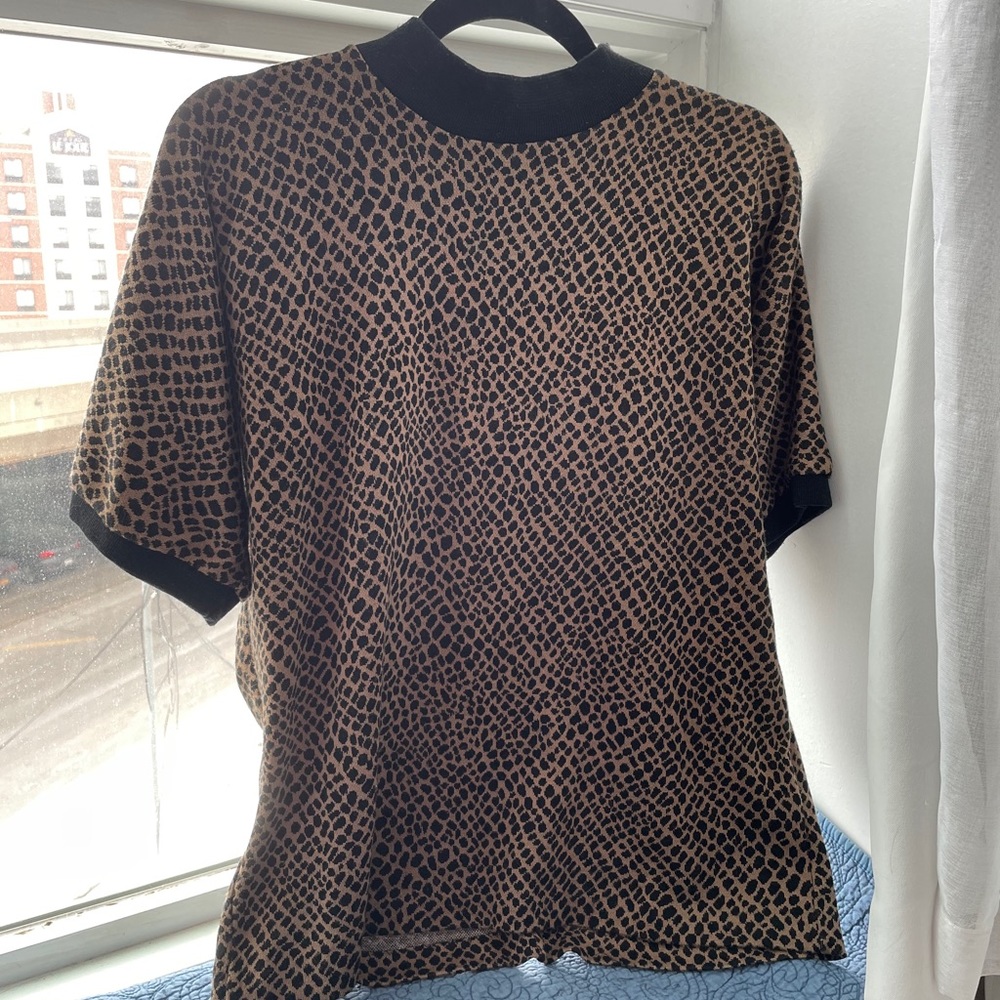 Leopard print short sleeved sweater top - VINTAGE